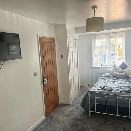 Modern Comfortable Quiet Self Contained Apartments Brackley  Esterno foto
